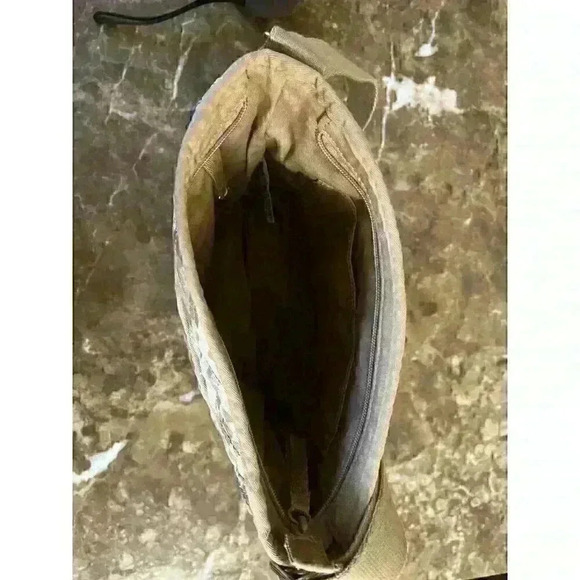 Land’s End Quilted Crossbody bag - Picture 3 of 11